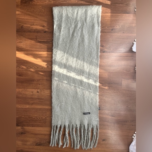 Winter Scarf - Picture 5 of 8